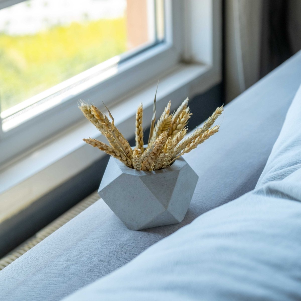 CONCRETE POLYGONAL POT - Gloria Home - Art Fever