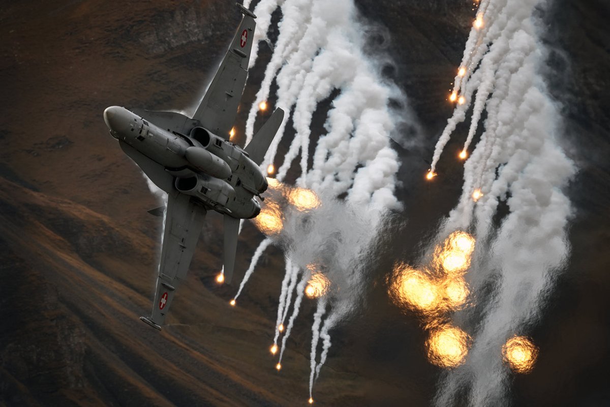 F 18 Top Gun Military Jet Canvas Print Picture Wall Art - 1X2645341 - Art Fever - Art Fever