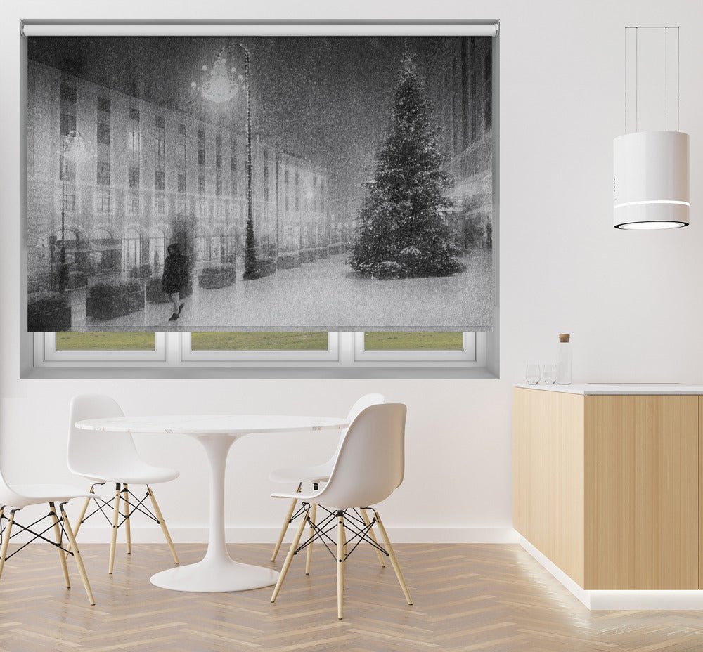 The Weather God Delivers on Time for Christmas Printed Picture Photo Roller Blind - 1X2669684 - Art Fever - Art Fever