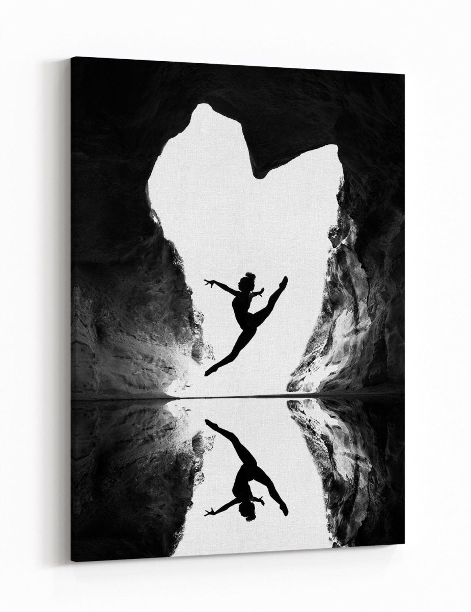 A beating Heart Canvas Print Wall Art - 1X1506173 - Art Fever - Art Fever
