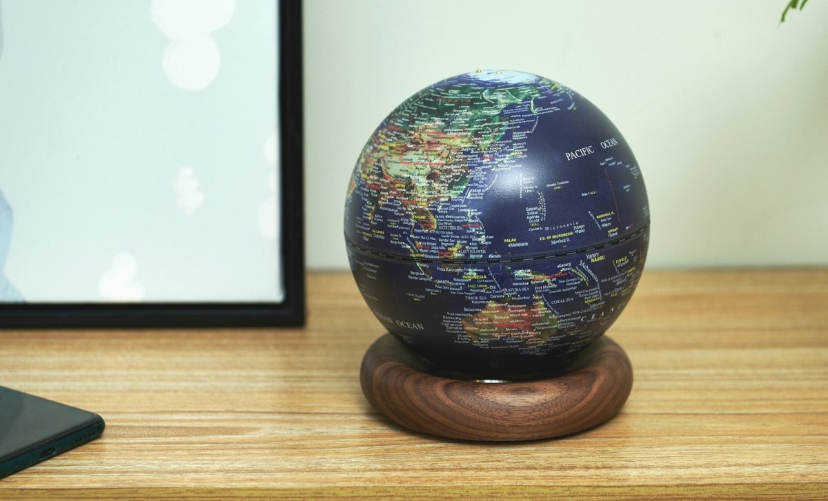 Atlas Globe Lamp by Gingko Design - Art Fever - Art Fever