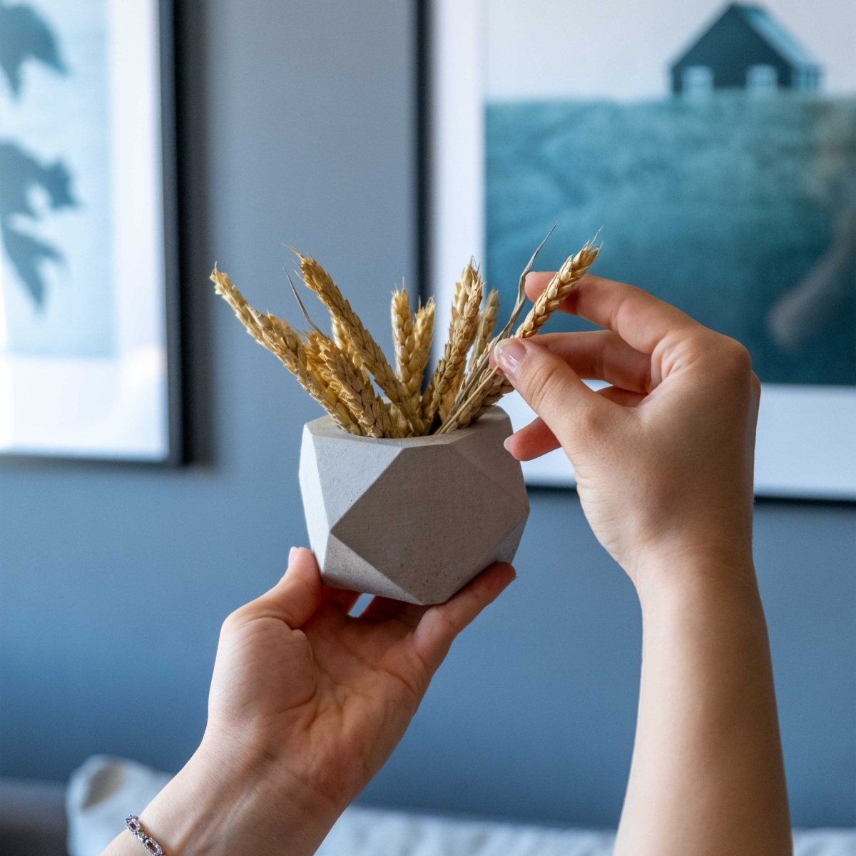 CONCRETE POLYGONAL POT - Gloria Home - Art Fever