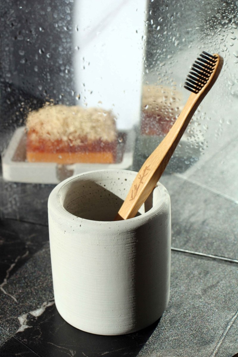 CONCRETE TOOTHBRUSH HOLDER - Gloria Home - Art Fever