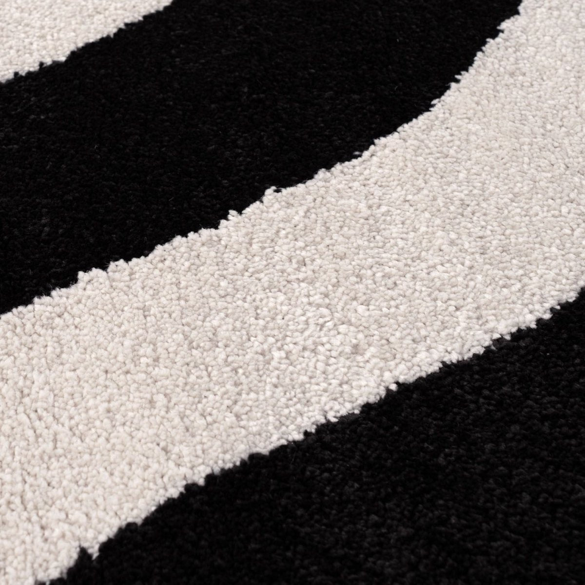 Joli Wave Black & White Rug - The Rugs - Art Fever
