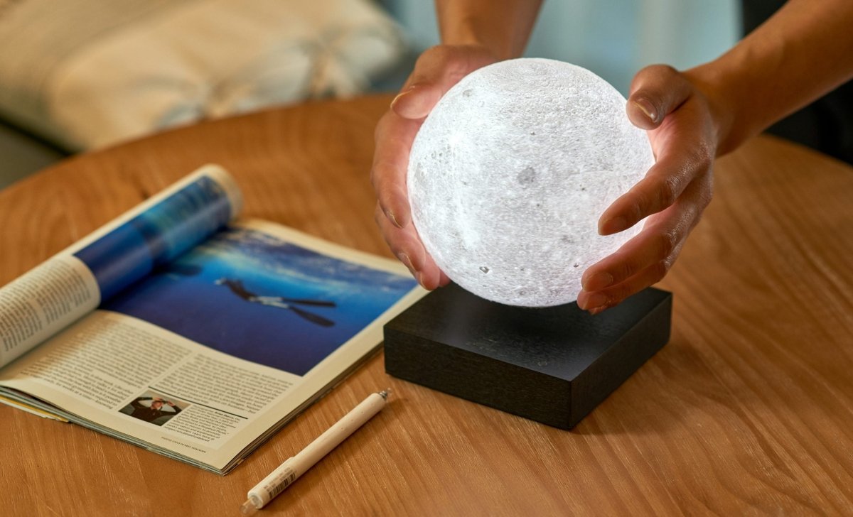 Smart Moon Lamp by Gingko Design - Art Fever - Art Fever