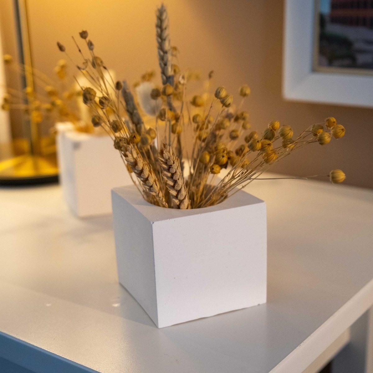 WHITE CONCRETE SQUARE PLANTER - Gloria Home - Art Fever