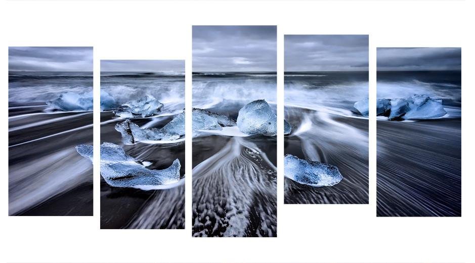 1X367364 - The Icelandic Winter Seascape Multi Panel Canvas Print - Art Fever
